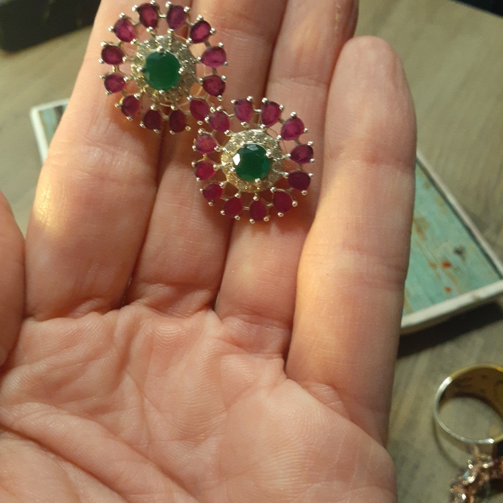 Bigger ruby emerald - Picture 2 of 2